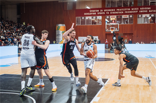 Európsky pohár FIBA: BC Prievidza - Cedevita Záhreb 83:64 (Vladimír Králik)	