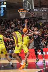 9. kolo TIPOS SBL: BC Prievidza - Patrioti Levice 86:92 (Michal Huba)	