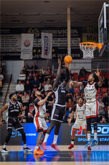Dohrávka 1. kola TIPOS SBL: BC Prievidza - BC Komárno 69:68 (Vladimír Králik)