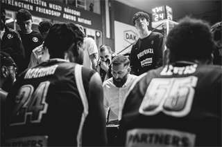 Dohrávka 1. kola TIPOS SBL: BC Prievidza - BC Komárno 69:68 (Vladimír Králik)