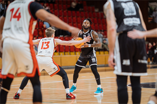 Dohrávka 1. kola TIPOS SBL: BC Prievidza - BC Komárno 69:68 (Vladimír Králik)