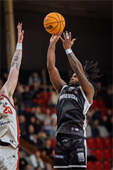 Dohrávka 1. kola TIPOS SBL: BC Prievidza - BC Komárno 69:68 (Vladimír Králik)