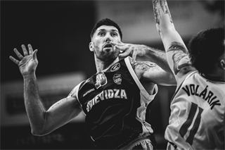 Dohrávka 1. kola TIPOS SBL: BC Prievidza - BC Komárno 69:68 (Vladimír Králik)
