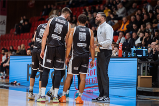Dohrávka 1. kola TIPOS SBL: BC Prievidza - BC Komárno 69:68 (Vladimír Králik)