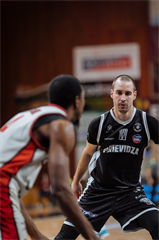 Dohrávka 1. kola TIPOS SBL: BC Prievidza - BC Komárno 69:68 (Vladimír Králik)