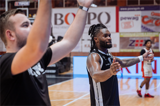 Dohrávka 1. kola TIPOS SBL: BC Prievidza - BC Komárno 69:68 (Vladimír Králik)