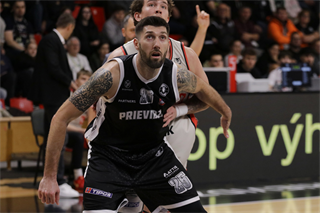Dohrávka 1. kola TIPOS SBL: BC Prievidza : BC Komárno 69:68 (Ladislav Szibilla)	