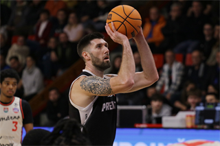 Dohrávka 1. kola TIPOS SBL: BC Prievidza : BC Komárno 69:68 (Ladislav Szibilla)	