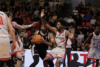 Dohrávka 1. kola TIPOS SBL: BC Prievidza : BC Komárno 69:68 (Ladislav Szibilla)	