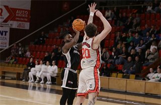 Dohrávka 1. kola TIPOS SBL: BC Prievidza : BC Komárno 69:68 (Ladislav Szibilla)	