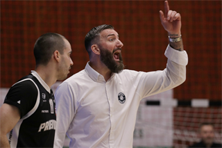 Dohrávka 1. kola TIPOS SBL: BC Prievidza : BC Komárno 69:68 (Ladislav Szibilla)	