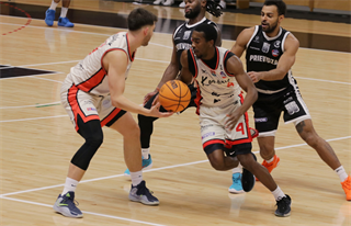 Dohrávka 1. kola TIPOS SBL: BC Prievidza : BC Komárno 69:68 (Ladislav Szibilla)	