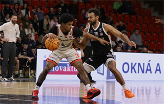 Dohrávka 1. kola TIPOS SBL: BC Prievidza : BC Komárno 69:68 (Ladislav Szibilla)	