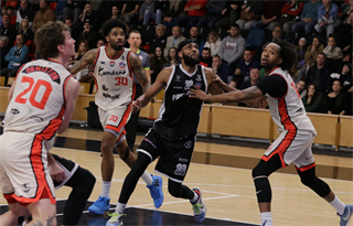 Dohrávka 1. kola TIPOS SBL: BC Prievidza : BC Komárno 69:68 (Ladislav Szibilla)	