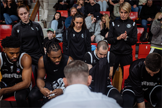 Predohrávka 13. kola TIPOS SBL: BC Prievidza - Spišskí Rytieri 104:99 (Vladimír Králik)