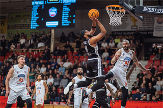 Predohrávka 13. kola TIPOS SBL: BC Prievidza - Spišskí Rytieri 104:99 (Vladimír Králik)