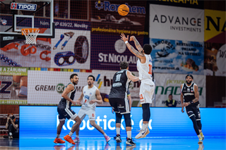 Predohrávka 13. kola TIPOS SBL: BC Prievidza - Spišskí Rytieri 104:99 (Vladimír Králik)
