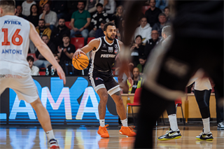 Predohrávka 13. kola TIPOS SBL: BC Prievidza - Spišskí Rytieri 104:99 (Vladimír Králik)