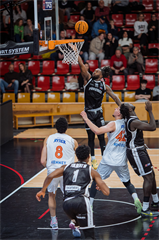 Predohrávka 13. kola TIPOS SBL: BC Prievidza - Spišskí Rytieri 104:99 (Vladimír Králik)