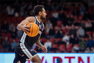 Predohrávka 13. kola TIPOS SBL: BC Prievidza - Spišskí Rytieri 104:99 (Vladimír Králik)