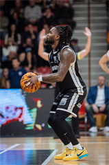 Predohrávka 13. kola TIPOS SBL: BC Prievidza - Spišskí Rytieri 104:99 (Vladimír Králik)