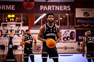 11. kolo TIPOS SBL: BC Prievidza - BKM Mimel Lučenec 88:67 (Dávid Bakos)	