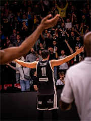 11. kolo TIPOS SBL: BC Prievidza - BKM Mimel Lučenec 88:67 (Dávid Bakos)	
