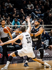 Európsky pohár FIBA: PAOK Solún - BC Prievidza 101:70 (Dávid Bakos)