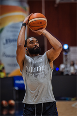Európsky pohár FIBA: BC Prievidza - Surne Bilbao Basket 46:83 (Vladimír Králik)