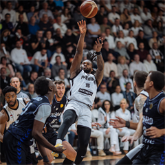 Európsky pohár FIBA: BC Prievidza - Surne Bilbao Basket 46:83 (Vladimír Králik)