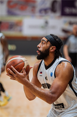 Európsky pohár FIBA: BC Prievidza - Surne Bilbao Basket 46:83 (Vladimír Králik)