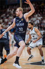 Európsky pohár FIBA: BC Prievidza - Surne Bilbao Basket 46:83 (Vladimír Králik)