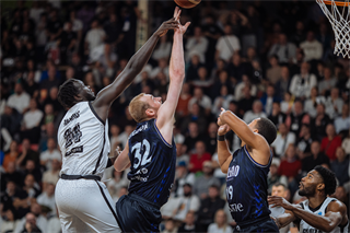 Európsky pohár FIBA: BC Prievidza - Surne Bilbao Basket 46:83 (Vladimír Králik)