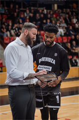 17. kolo TIPOS SBL: BC Prievidza - BC Slovan Bratislava 67:77 (Vladimír Králik)