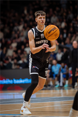 17. kolo TIPOS SBL: BC Prievidza - BC Slovan Bratislava 67:77 (Vladimír Králik)