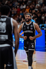 17. kolo TIPOS SBL: BC Prievidza - BC Slovan Bratislava 67:77 (Vladimír Králik)
