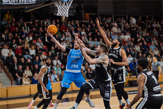 17. kolo TIPOS SBL: BC Prievidza - BC Slovan Bratislava 67:77 (Vladimír Králik)