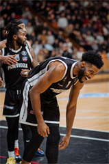 17. kolo TIPOS SBL: BC Prievidza - BC Slovan Bratislava 67:77 (Vladimír Králik)