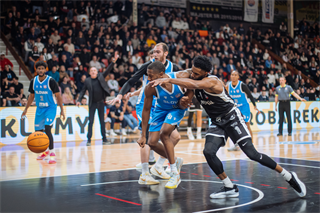 17. kolo TIPOS SBL: BC Prievidza - BC Slovan Bratislava 67:77 (Vladimír Králik)