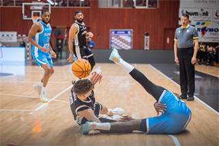 17. kolo TIPOS SBL: BC Prievidza - BC Slovan Bratislava 67:77 (Vladimír Králik)