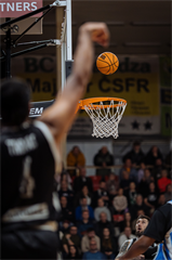 17. kolo TIPOS SBL: BC Prievidza - BC Slovan Bratislava 67:77 (Vladimír Králik)