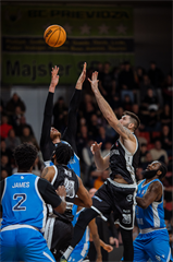 17. kolo TIPOS SBL: BC Prievidza - BC Slovan Bratislava 67:77 (Vladimír Králik)