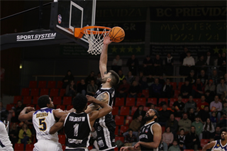 Dohrávka 15. kola TIPOS SBL: BC Prievidza : Iskra Svit 78:60 (Ladislav Szibilla)
