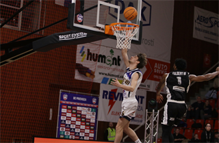 Dohrávka 15. kola TIPOS SBL: BC Prievidza : Iskra Svit 78:60 (Ladislav Szibilla)