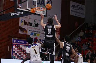 Dohrávka 15. kola TIPOS SBL: BC Prievidza : Iskra Svit 78:60 (Ladislav Szibilla)