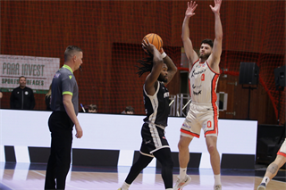 19. kolo TIPOS SBL: BC Prievidza - BC Komárno 101:76 (Ladislav Szibilla)