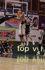 19. kolo TIPOS SBL: BC Prievidza - BC Komárno 101:76 (Ladislav Szibilla)