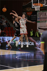 19. kolo TIPOS SBL: BC Prievidza - BC Komárno 101:76 (Ladislav Szibilla)