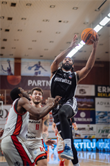 19. kolo TIPOS SBL: BC Prievidza : BC Komárno 101:76 (Vladimír Králik)