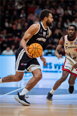 19. kolo TIPOS SBL: BC Prievidza : BC Komárno 101:76 (Vladimír Králik)